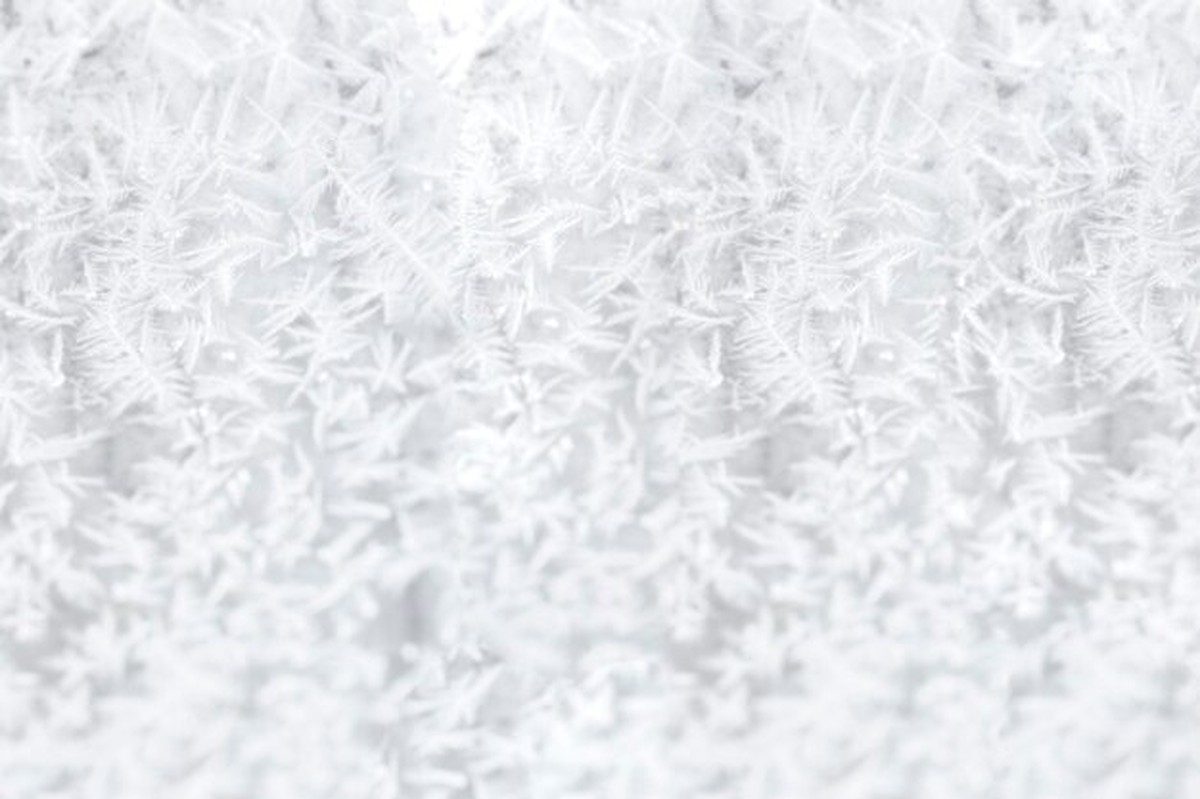 Málo kdo ví: Sůl z kuchyně vyčistí zamrzlé okna rychle a levně