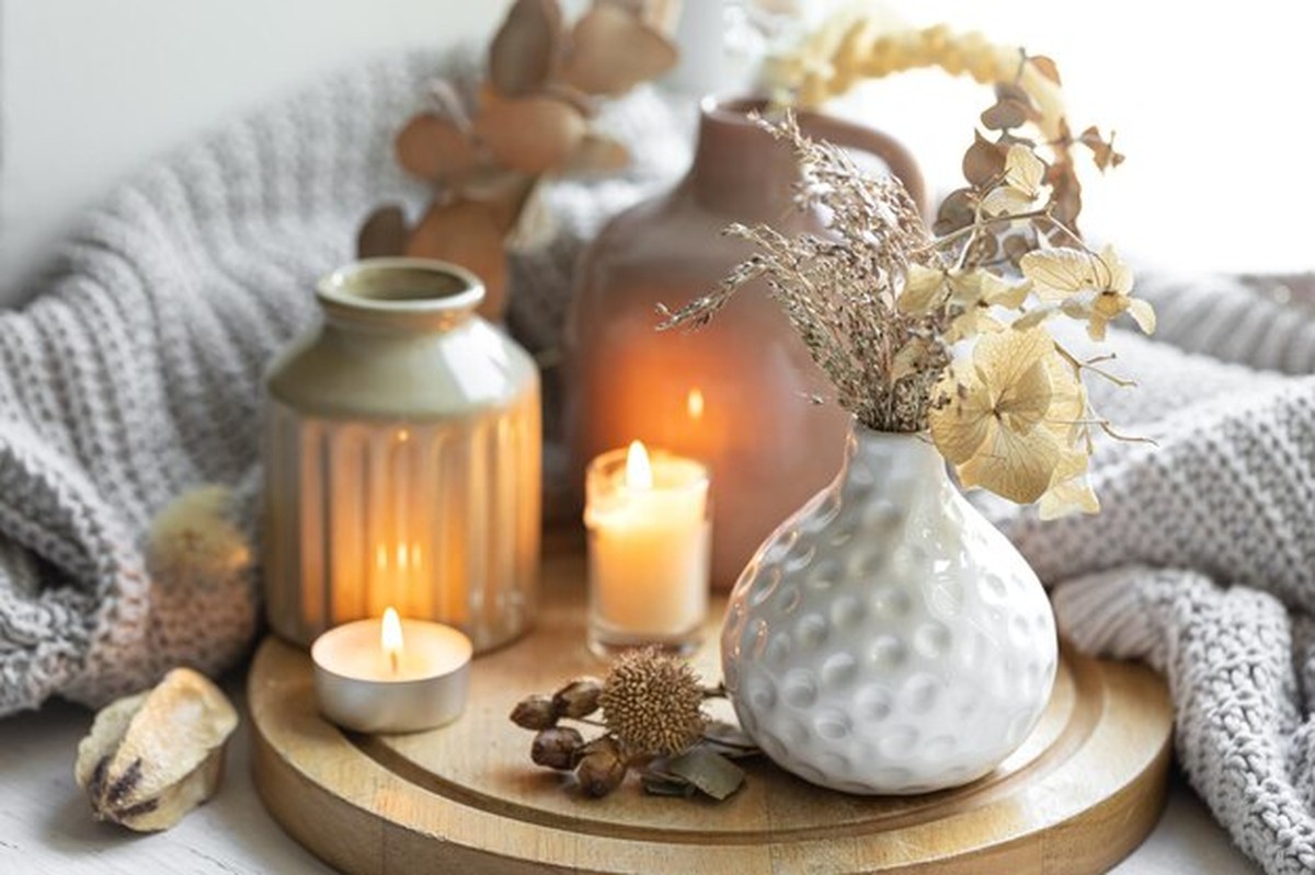 Pokud máte staré svíčky, nevyhazujte: Ideální způsob, jak je využít pro sváteční dekorace doma