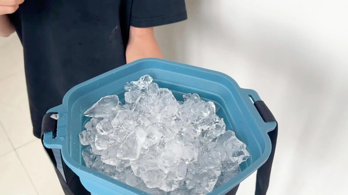 Ledová tříška v sprše vás zbavípachu za 10 sekund