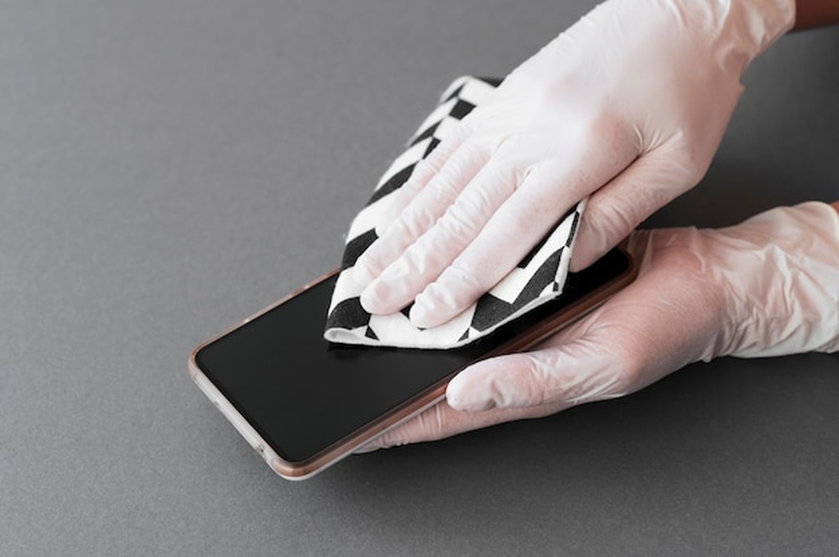 Mobilní telefon skrývá špínu – takto ho jednoduše dezinfikujete doma - image 2