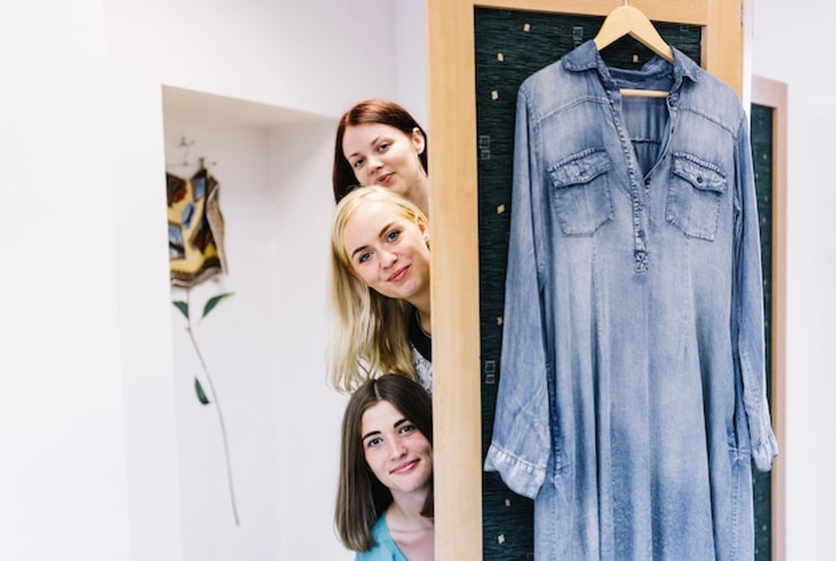 Šatník po čtyřicítce: jak se oblékat elegantně a bez stresu - image 2